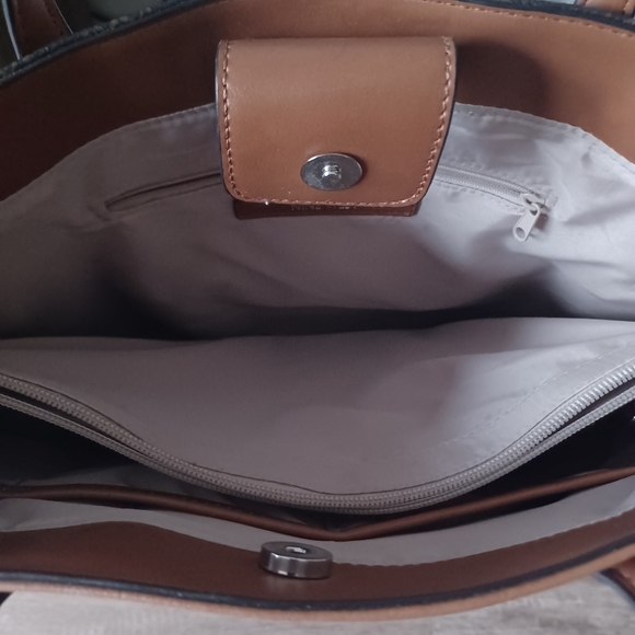 Nine West Tote Handbag - Picture 2 of 6